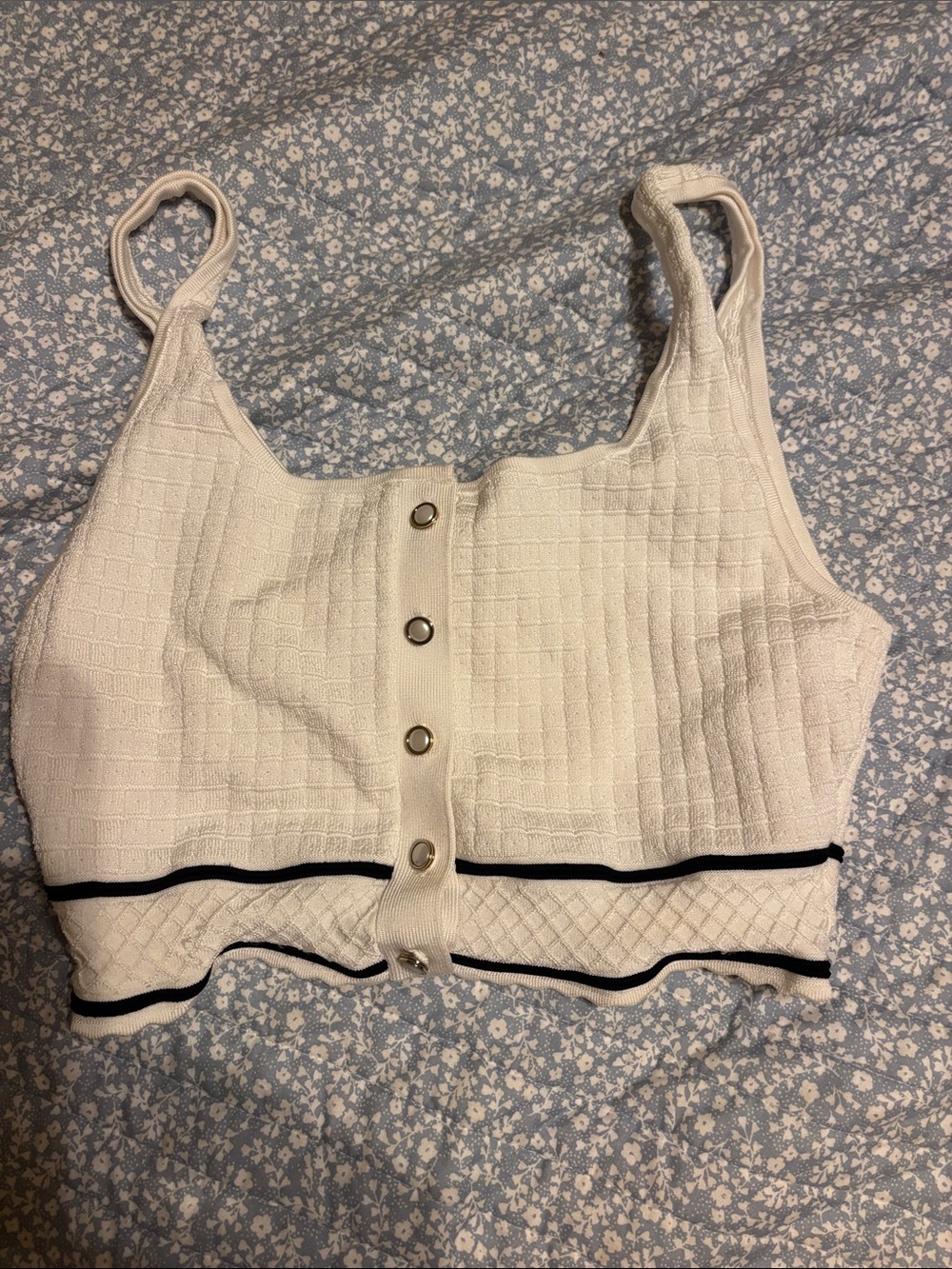 Aritzia White Ribbed Crop Tank Top with Contrast Trim